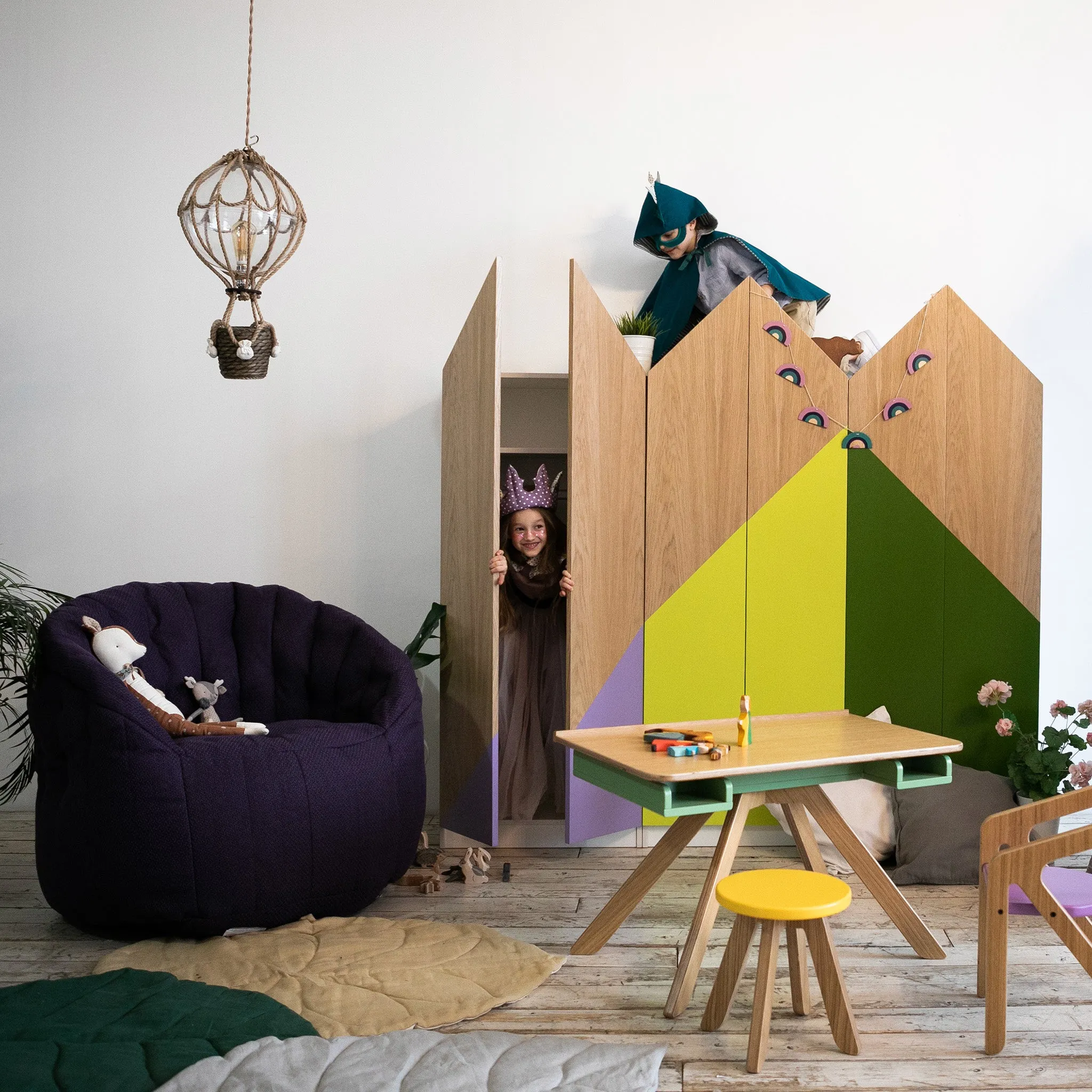 Butterfly Sofa - Interior
